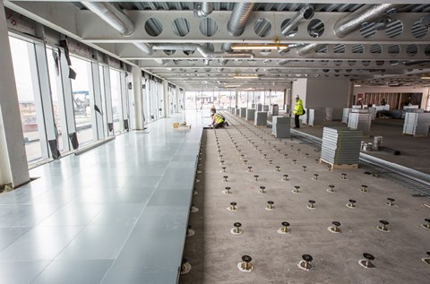 Le City Park 1 d’Aberdeen installe des chapes hautes performances et des revêtements de parking étanches en terrasse