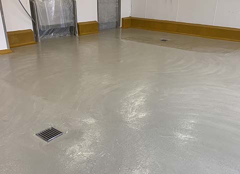 Aufbringen einer Kratzspachtelung mit Flowfresh MF