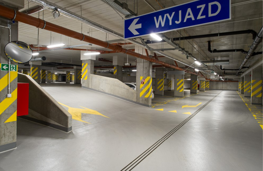 Posadzka żywiczna na parkingu podziemnym Osiedla Bokserska