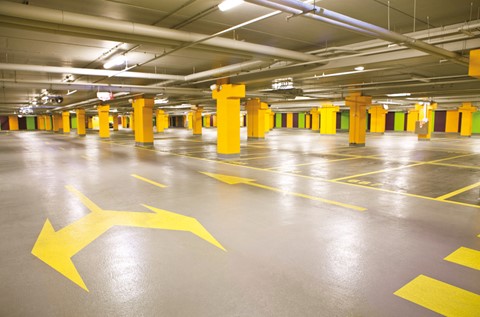 Posadzka Deckshield ID w galerii handlowej Trzy Korony