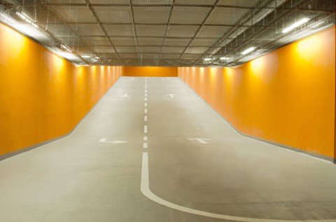 Posadzki żywiczne na parkingu podziemnym Filharmonii w Szczecinie