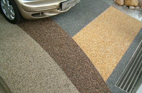 Peran Rustik w salonie Mercedes Benz