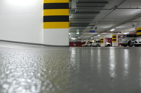 Posadzka parkingowa Deckshield w budynku Equator II