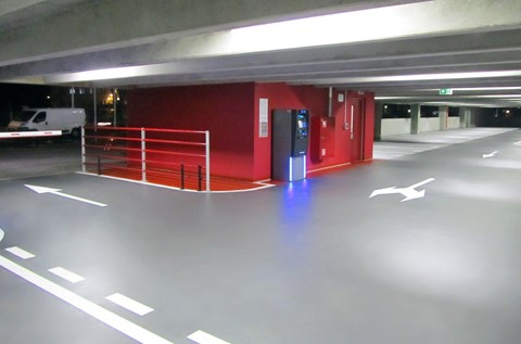 Deckshield ID na parkingu Millenium Towers