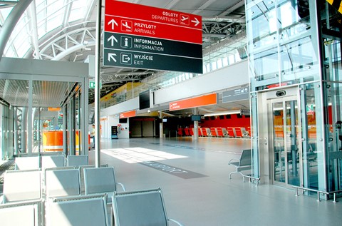Peran STB w Porcie Lotniczym Warszawa-Modlin